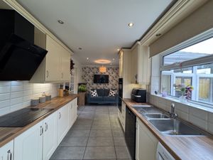 Kitchen- click for photo gallery